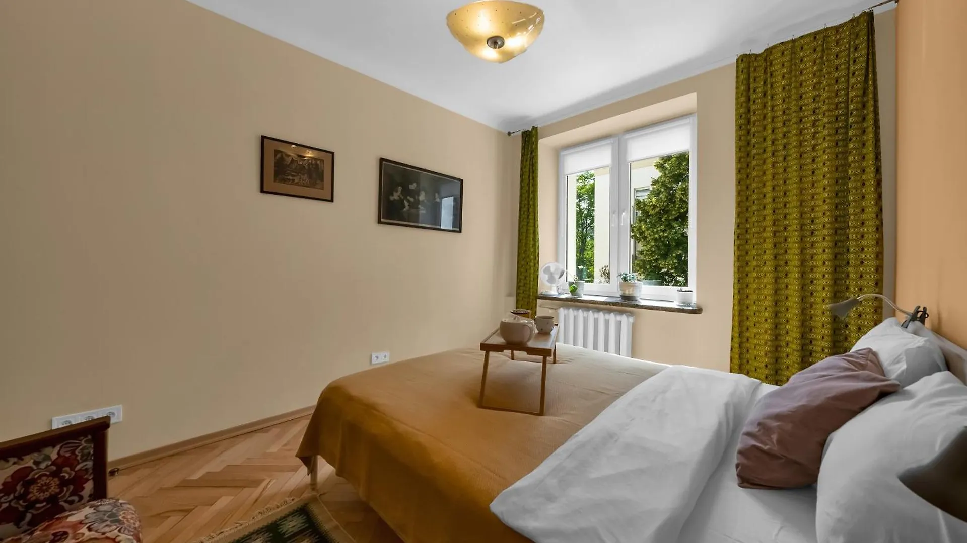 70M2 Warsaw Wola Apartment - Top Location, 2 Bedrooms, 1St Floor - By Rentujemy
