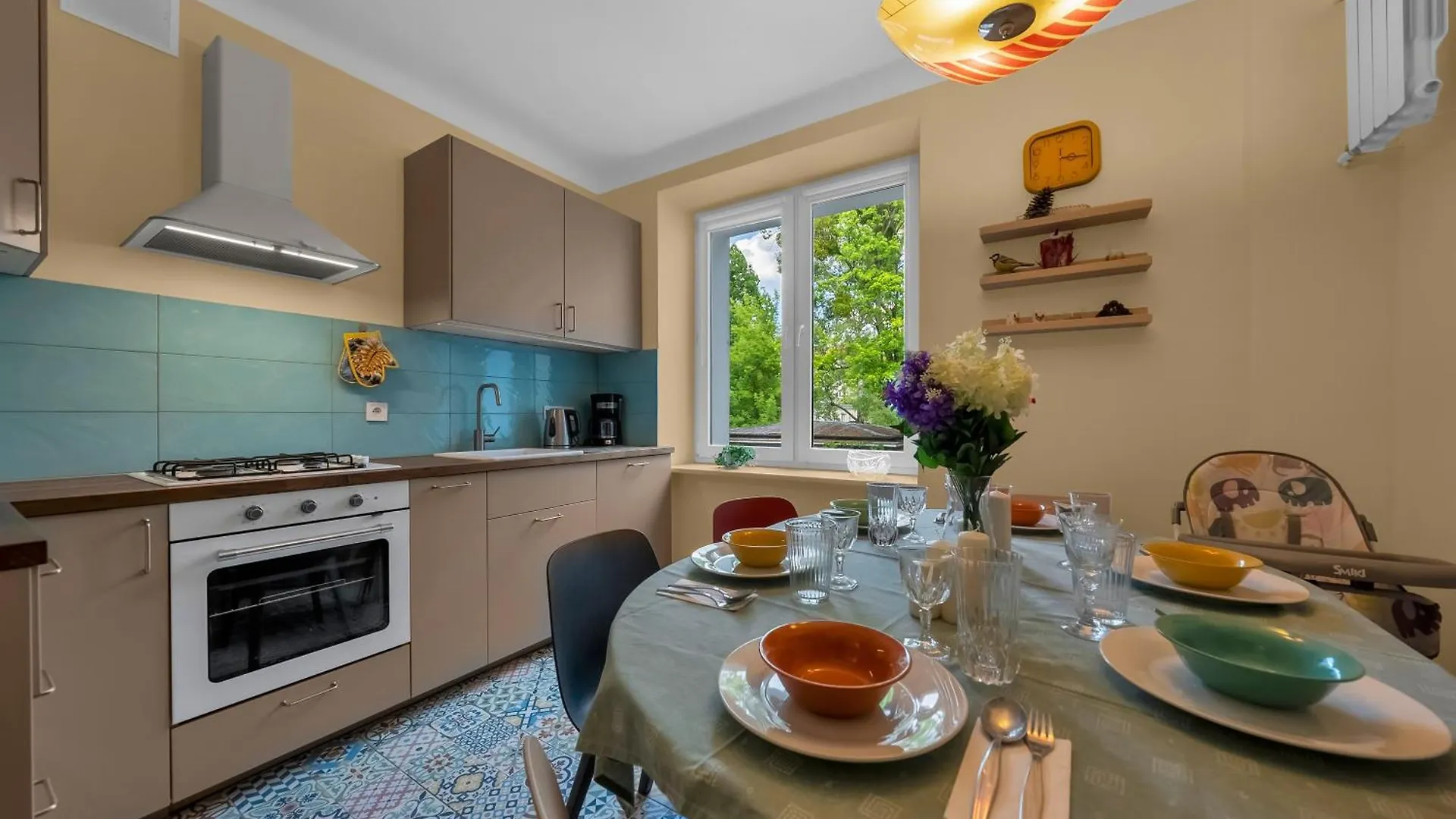 70M2 Warsaw Wola Apartment - Top Location, 2 Bedrooms, 1St Floor - By Rentujemy